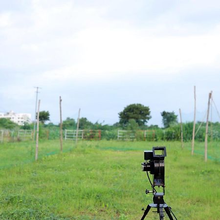 Leena Resort Garudeshwar Esterno foto