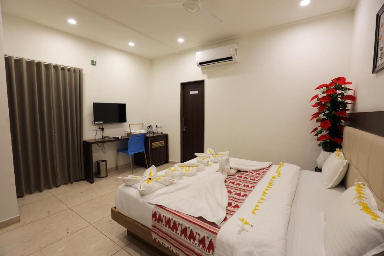 Leena Resort Garudeshwar Esterno foto